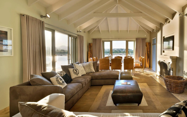 Plett Lagoon Villa