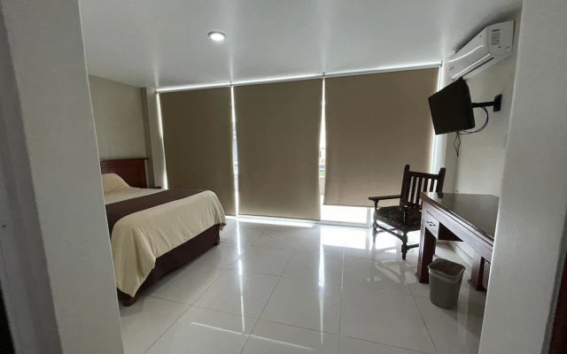 Hotel Latino