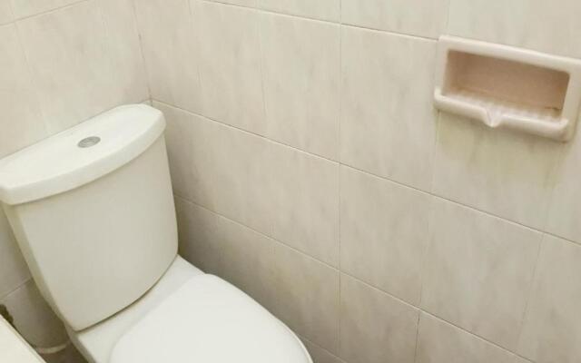 OYO Life 2678 Manyar Guest House