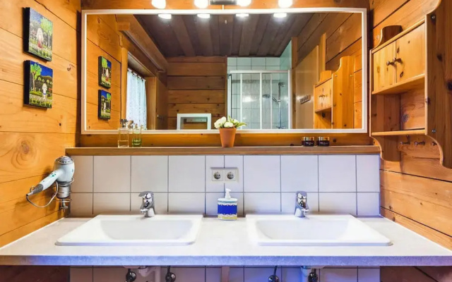 Chalet in Eben With Panoramic Mountain Views