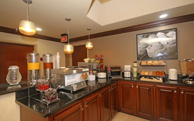 Wingate by Wyndham Greensboro/Coliseum