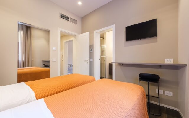 Golden Suite by Studio Vita