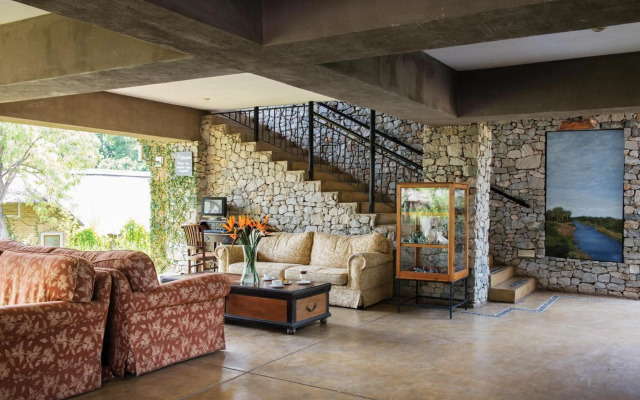 Hippo Hollow Country Estate