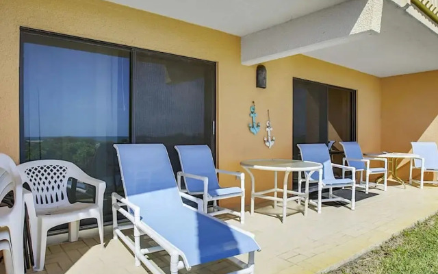 Sea Haven Luxe 2BR Oceanfront Haven