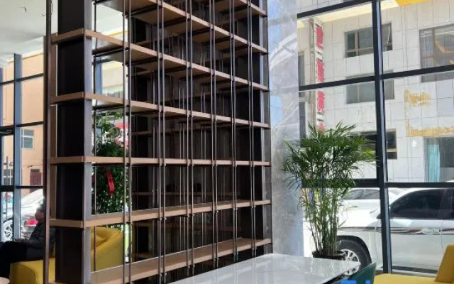 Grand Rezen Hotel Golmud