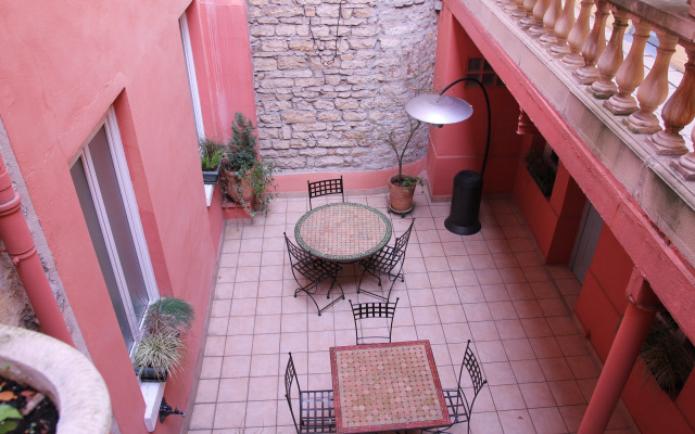 Hotel Au Patio Morand