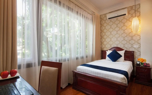 Hanoi Golden Moon Hotel