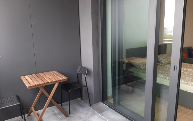 Apartment Cherry Bratislava & Free Parking