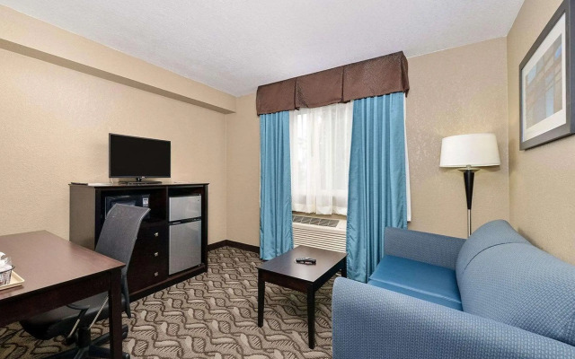 Comfort Inn & Suites Springfield I-55