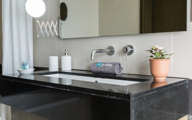 Superb apartment walking distance to Burj Khalifa
