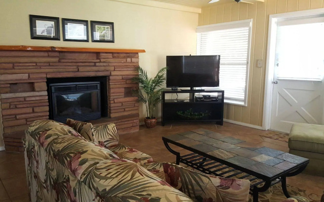 Hontoon Landing Resort & Marina