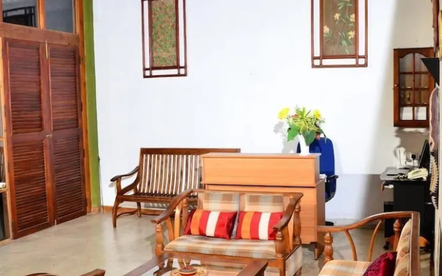 Deer Point Hotel Kandy