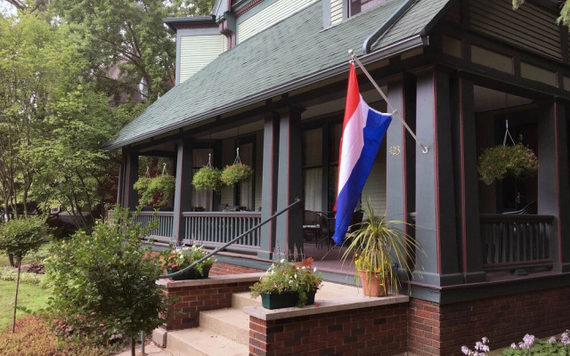 The Parsonage Inn LLC