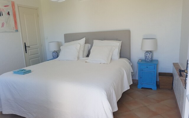 Gorgeous Villa in Montcaret With Private Swimming Pool