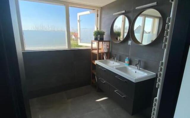 Luxurious Family Villa with swimmingpool big garden and jacuzzi