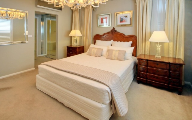 516 'Oaks Pacific Blue', 265 Sandy Point Road- Private Pool, Aircon, Wifi – Guest Rooms – Salamander Bay