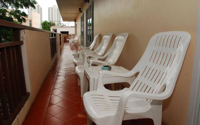 Chanit Aum Guesthouse