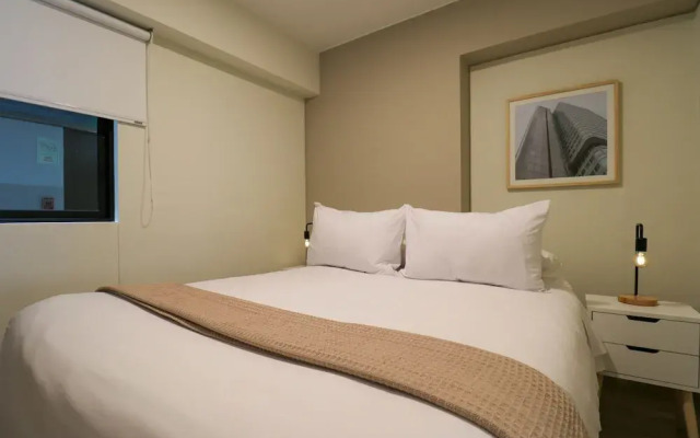 w Extraordinary 2BR With Balcony in Miraflores