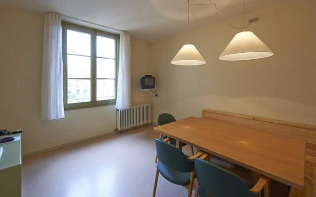Apartamentos Montserrat Abat Marcet
