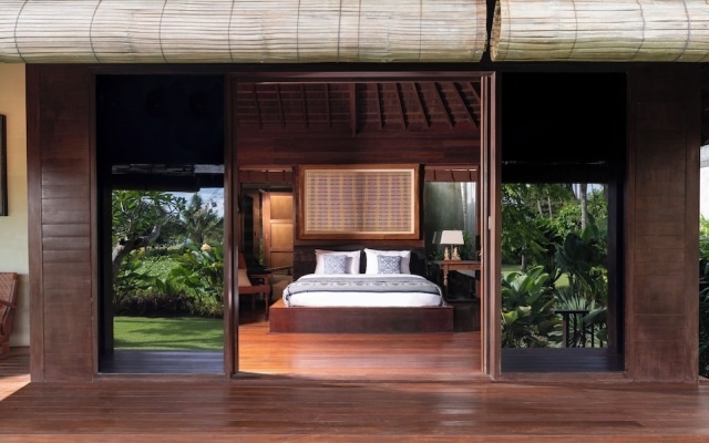 Villa Bangkuang by Nakula