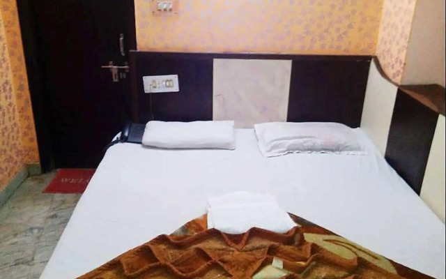 Hotel Double R
