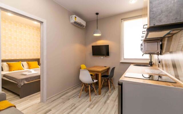 More Apartments na Trostnikovoy 35 1