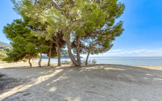 Apartment in Roses Near Beach