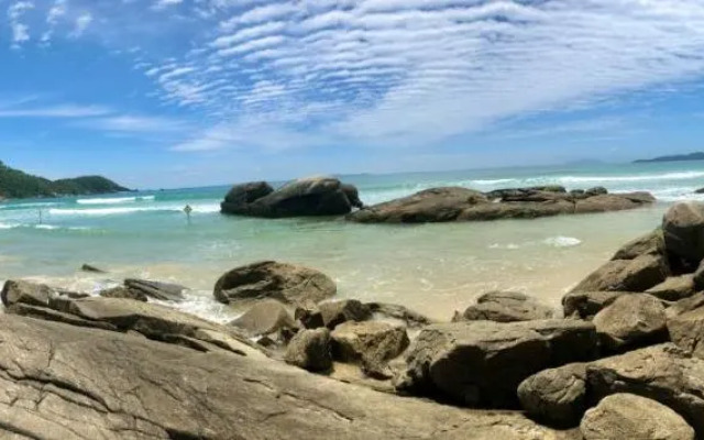 Casa Alto Padrão p/ 8 Pessoas na Praia de Mariscal