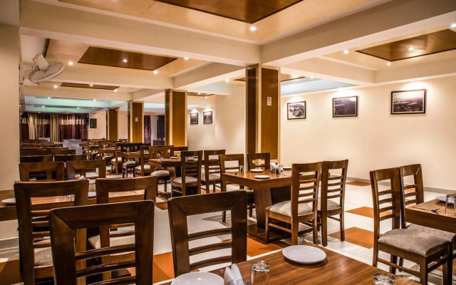 Hotel Sukh Sagar Regency