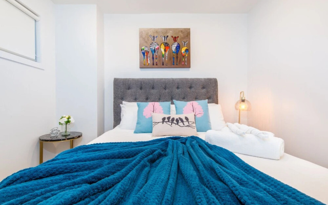 Ehome - Brand New Designed & Stunning Apartment In CBD – Guest Rooms – Auckland