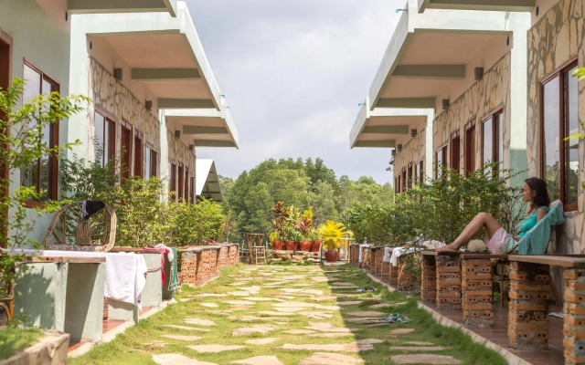 Golden River Resort