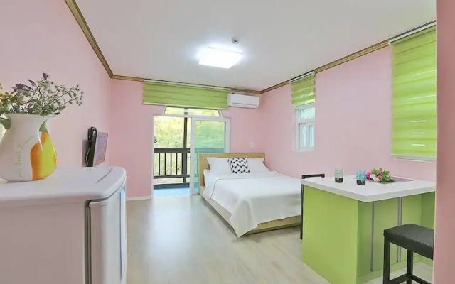 Haena Pension