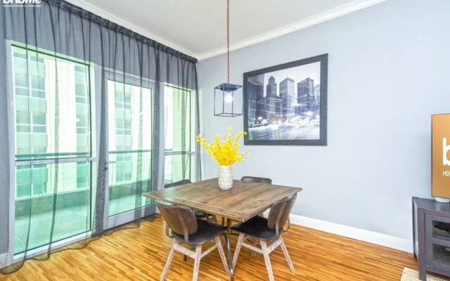 Swanky 1 BR Apt Marina Pinnacle