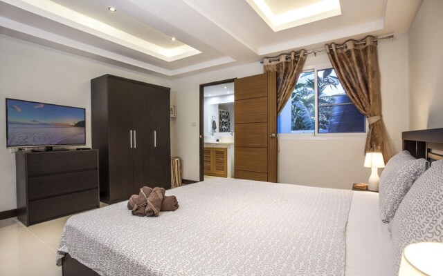 Villa Phawta 2 Bedrooms Villa in Kamala