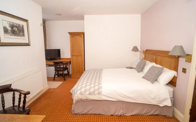 The Silver Cup - Inn