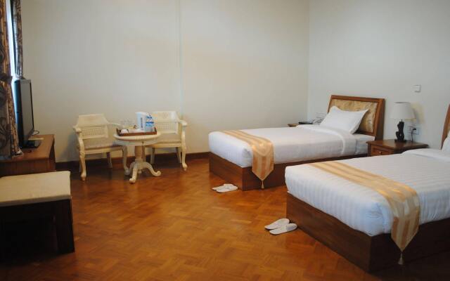 Myitkyina Plam Spring Resort Hotel