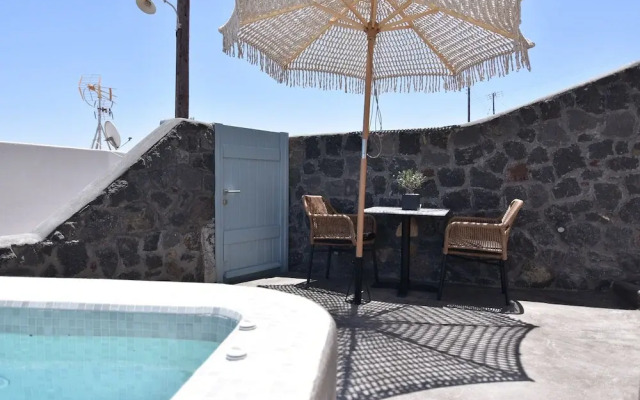 Panthea Suite Santorini