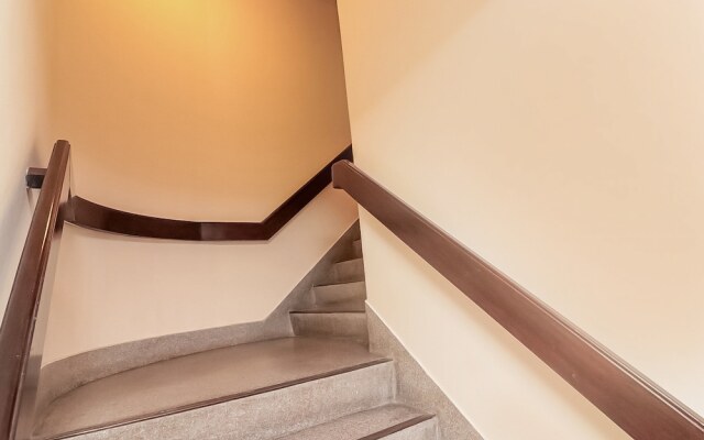 NIDA Rooms Silom Soi 12 Planet