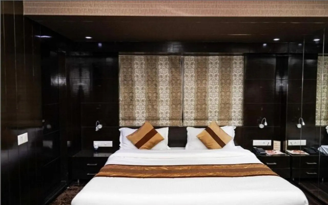 The Metro Park Hotel – Guest Rooms – Ahmedabad