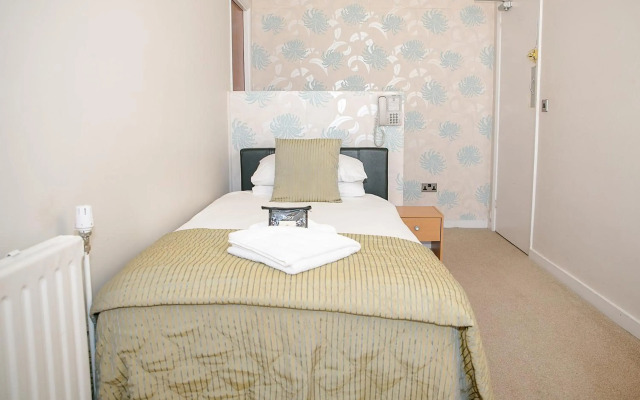 The Cumberland Hotel