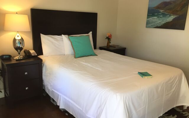 Beach Bungalow Inn and Suites