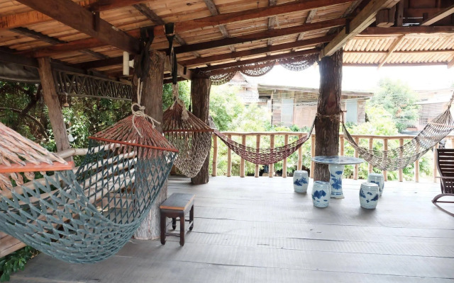 Baan Eve Guesthouse