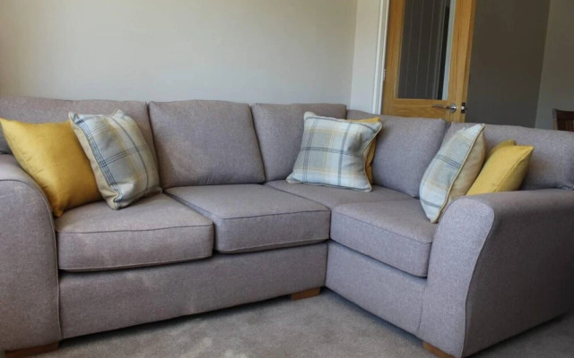 Remarkable 2-bed House in Walesby Nottinghamshire