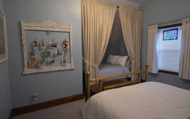 Magnolia North Bed and Breakfast