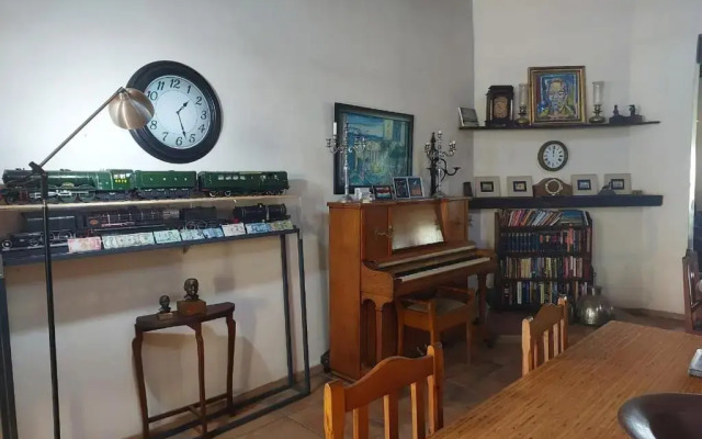 Garrett Guest House