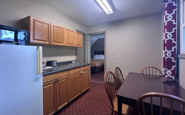 Rodeway Inn & Suites Hershey Chocolate Avenue