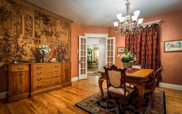 Downtown Historic Bed and Breakfast