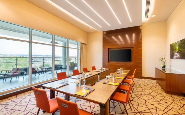 Crowne Plaza Muscat OCEC by IHG