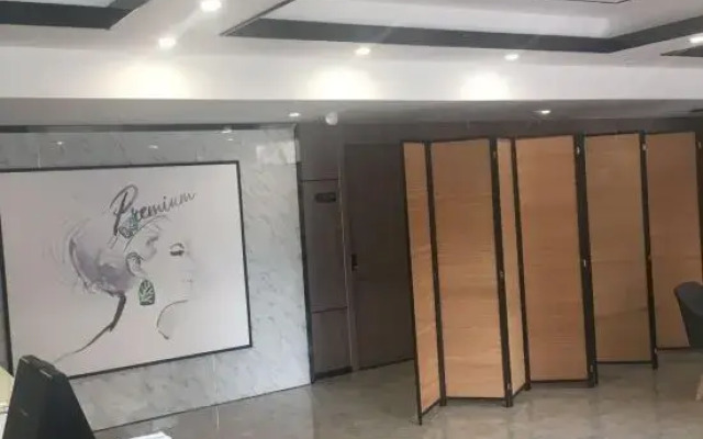 7 Days Premium Hotel (Tianjin Ancient Culture Street Eye of Tianjin)