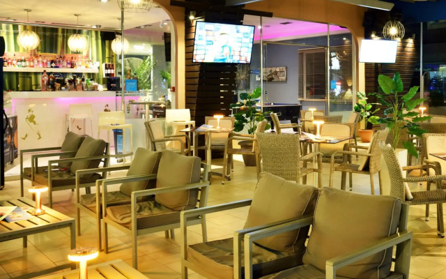Akatos Hotel